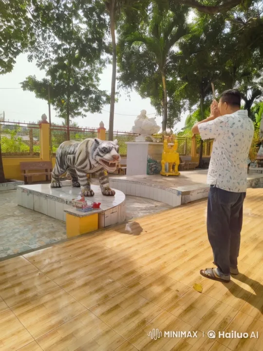 Living Statue: Tiger Comes Alive in Shrine Drama – AI Generated Video | Hailuo AI