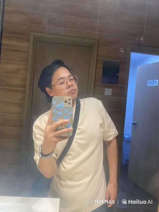 Martial Arts Mastery Displayed in Unusual Restroom Setting – AI Generated Video | Hailuo AI