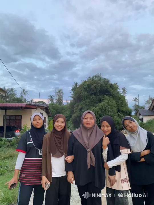 Friends Display Martial Arts in Tranquil Village at Dusk – AI Generated Video | Hailuo AI