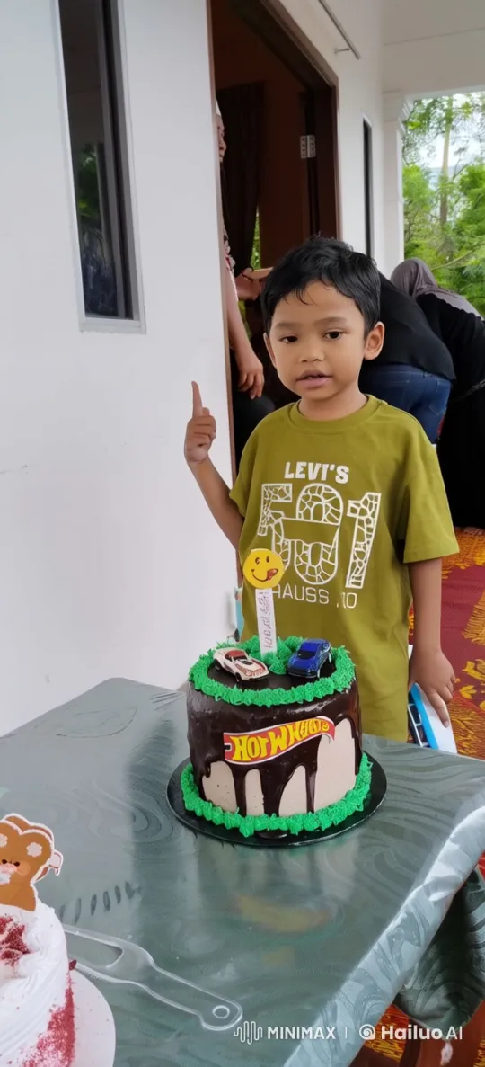 Boy Celebrates with Hot Wheels Cake and Animated Tiger Hug – AI Generated Video | Hailuo AI