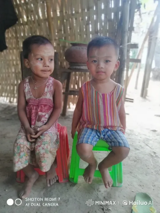 Children's Imaginative Kung Fu Play in Rustic Setting – AI Generated Video | Hailuo AI