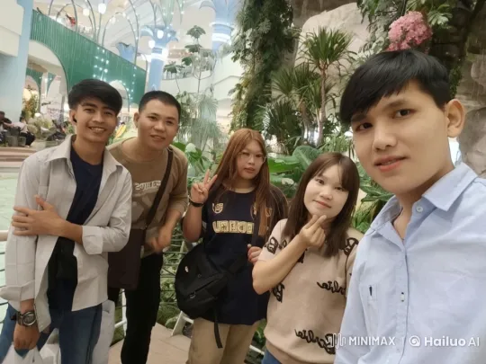 Friends Practice Kung Fu in Lush Indoor Garden – AI Generated Video | Hailuo AI