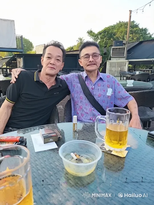 Outdoor Kung Fu Sparring Session at Restaurant – AI Generated Video | Hailuo AI
