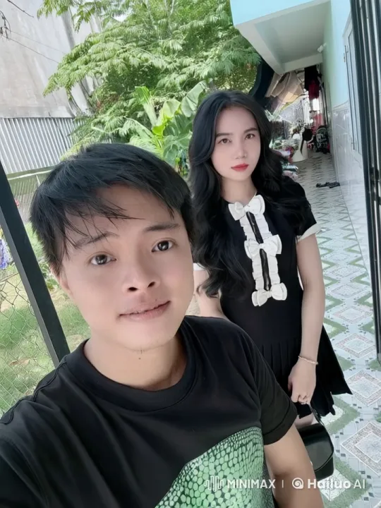 Playful Garden Tussle Between Couple – AI Generated Video | Hailuo AI