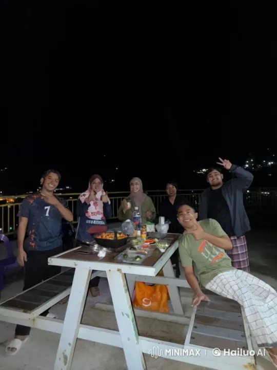 Rooftop Picnic with Kung Fu Performance – AI Generated Video | Hailuo AI