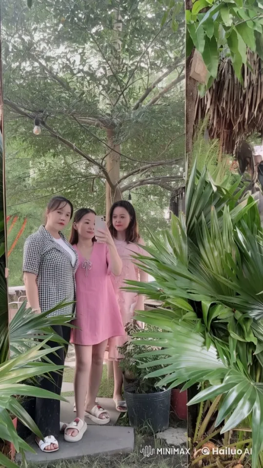 Young Women Practicing Kung Fu in a Lush Garden – AI Generated Video | Hailuo AI