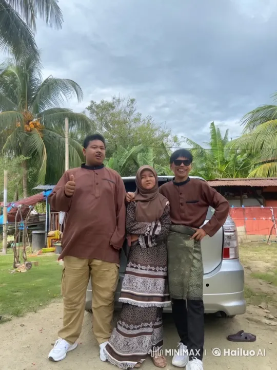 Family Performs Impromptu Kungfu Display – AI Generated Video | Hailuo AI