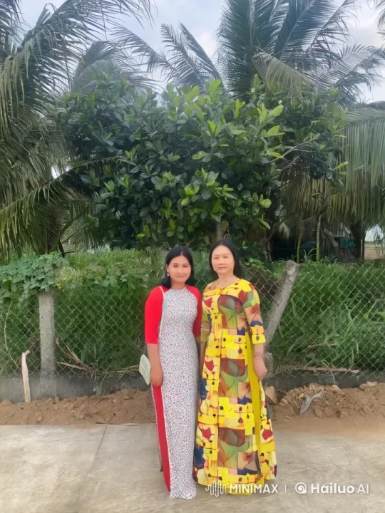 Tropical Setting: Two Women in a Dynamic Martial Arts Duel – AI Generated Video | Hailuo AI