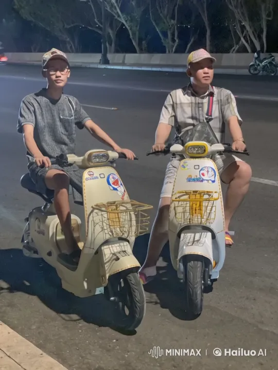 E-Scooter Nighttime Martial Arts Confrontation – AI Generated Video | Hailuo AI
