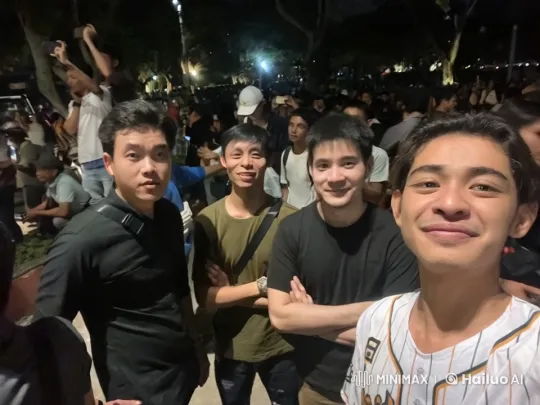 Nighttime Park Kung Fu Showdown – AI Generated Video | Hailuo AI