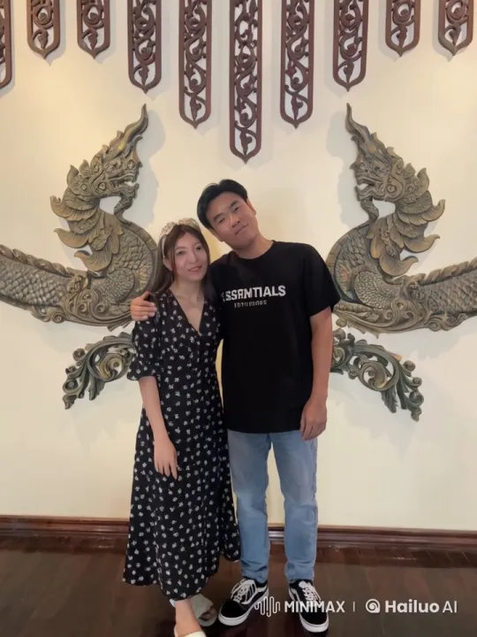 Couple Showcases Elegant Kung Fu Against Dragon Carvings – AI Generated Video | Hailuo AI