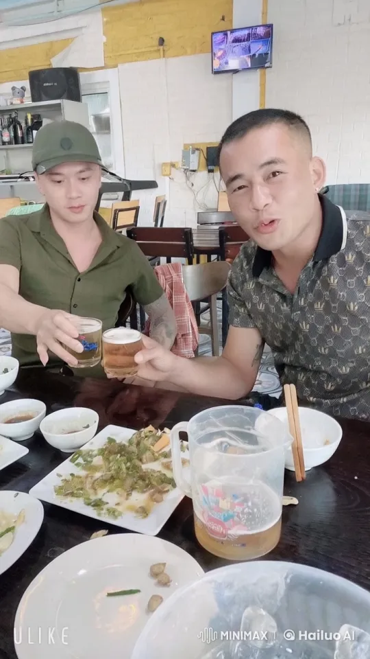 Friends Turn Foes in Thrilling Restaurant Kung Fu Showdown – AI Generated Video | Hailuo AI
