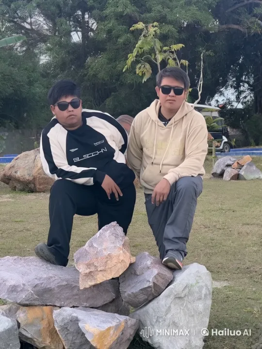Outdoor Kung-Fu Sparring on Rocks – AI Generated Video | Hailuo AI