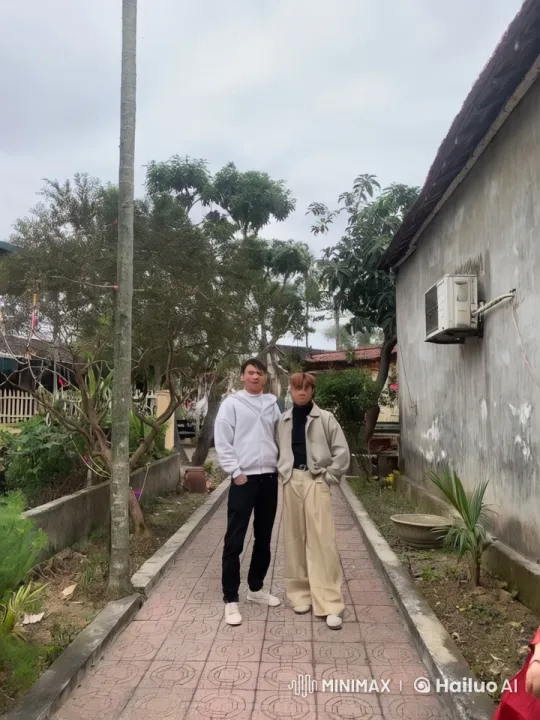 Kung Fu Demonstration in Garden Setting – AI Generated Video | Hailuo AI