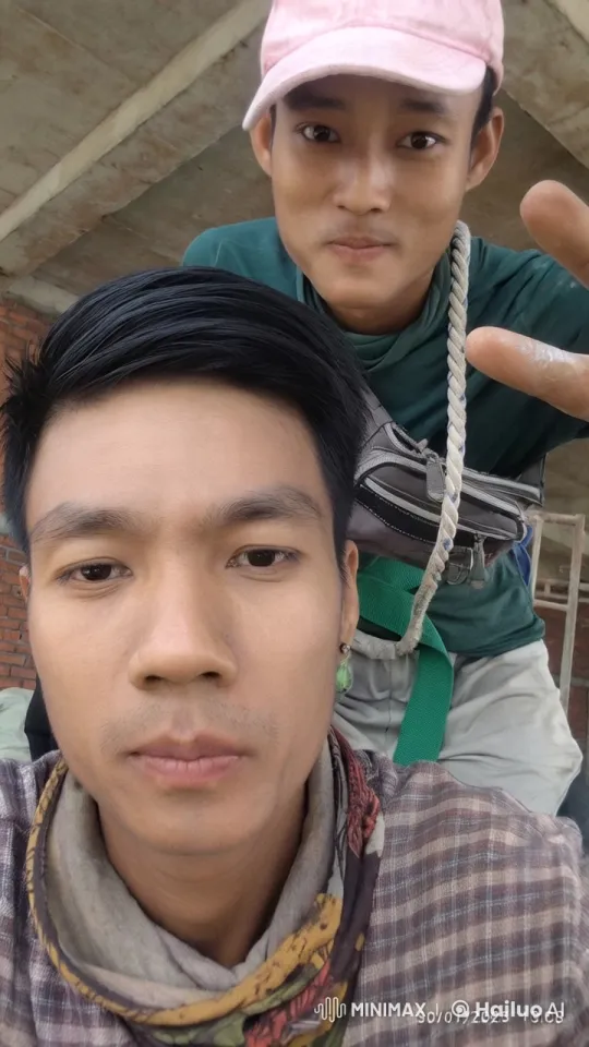 Martial Arts Duo Showcases Agility and Coordination in Dynamic Sequence at Construction Site – AI Generated Video | Hailuo AI