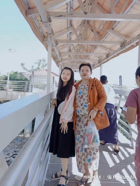 Dynamic Martial Arts Display on Pedestrian Bridge – AI Generated Video | Hailuo AI