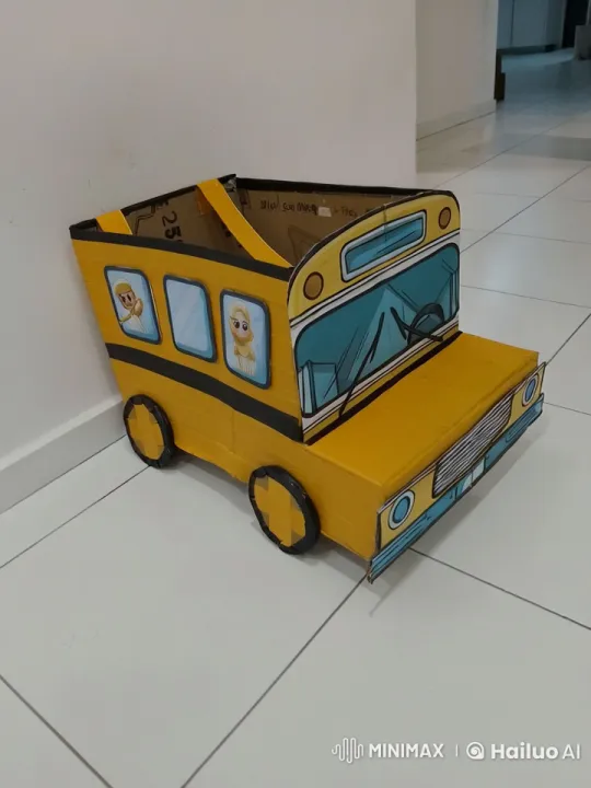Cardboard Bus Transforms into Dancing Robot – AI Generated Video | Hailuo AI