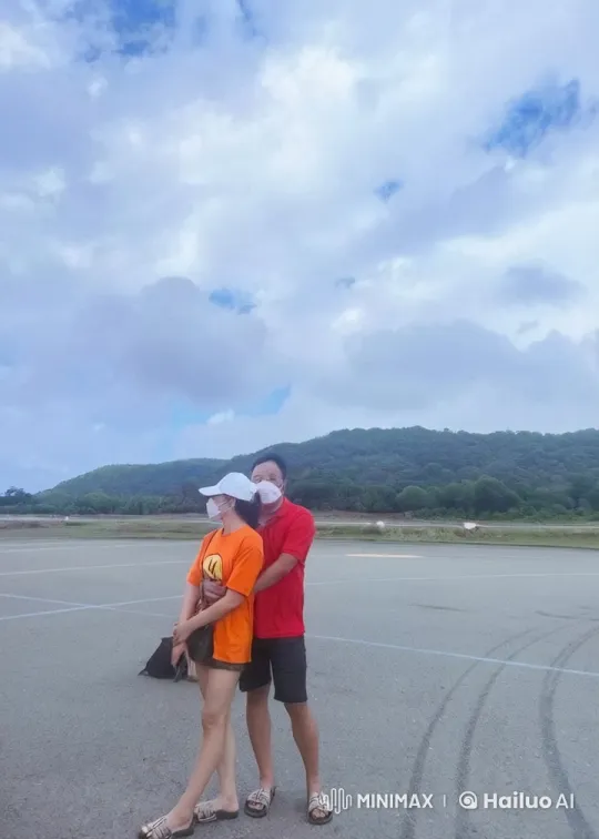 Couple Displaying Martial Arts Skills in Serene Landscape – AI Generated Video | Hailuo AI
