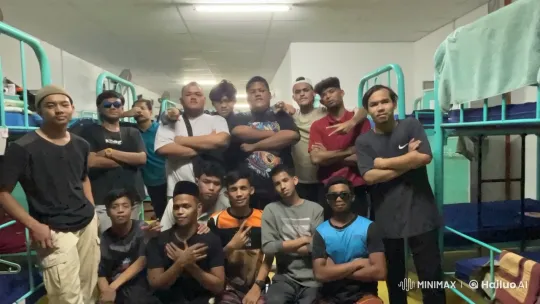 Young Men Practicing Kungfu in a Dormitory Room – AI Generated Video | Hailuo AI