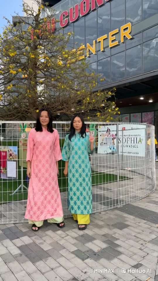 Traditional Attire Kungfu Showdown at Shopping Center – AI Generated Video | Hailuo AI