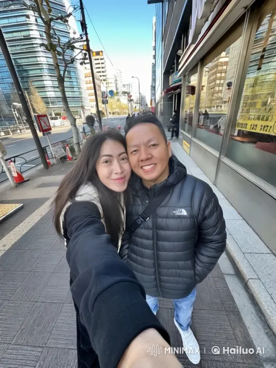 Urban Kungfu Duel in Bustling Cityscape – AI Generated Video | Hailuo AI
