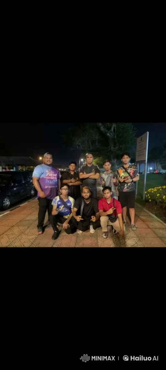 Nine Friends Practicing Kung Fu at Night – AI Generated Video | Hailuo AI