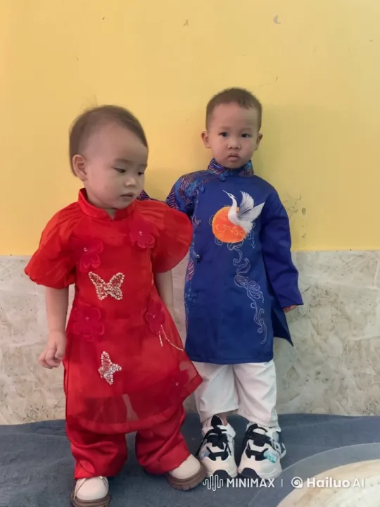 Traditional Attire Kung Fu Display by Young Children – AI Generated Video | Hailuo AI