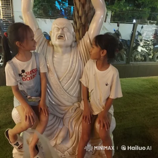 Girls Practice Martial Arts on Statue at Night – AI Generated Video | Hailuo AI