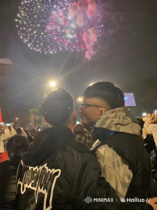 Nocturnal Martial Arts Showdown at Firework Festival – AI Generated Video | Hailuo AI