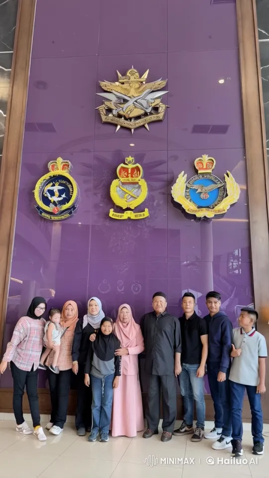 Malaysian Armed Forces Group Practicing Kung Fu – AI Generated Video | Hailuo AI