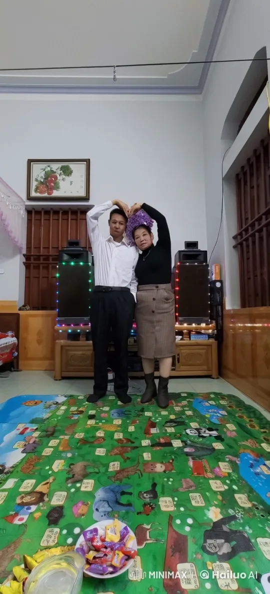 Couple Celebrates with Playful Kung Fu Display – AI Generated Video | Hailuo AI