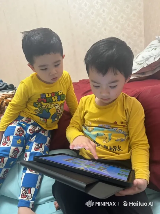 Boys Practice Kung-Fu in Super Mario Themed Clothing – AI Generated Video | Hailuo AI