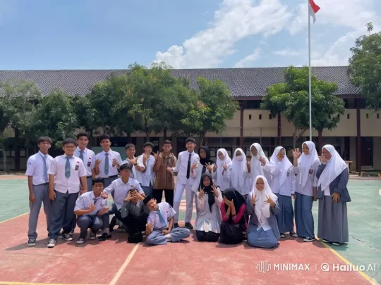 High School Students Celebrate Unity in Diversity – AI Generated Video | Hailuo AI