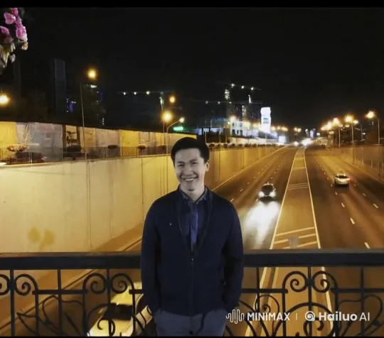 Nighttime Bridge Dance: Joyful Group Celebrates with Intimate Kiss – AI Generated Video | Hailuo AI
