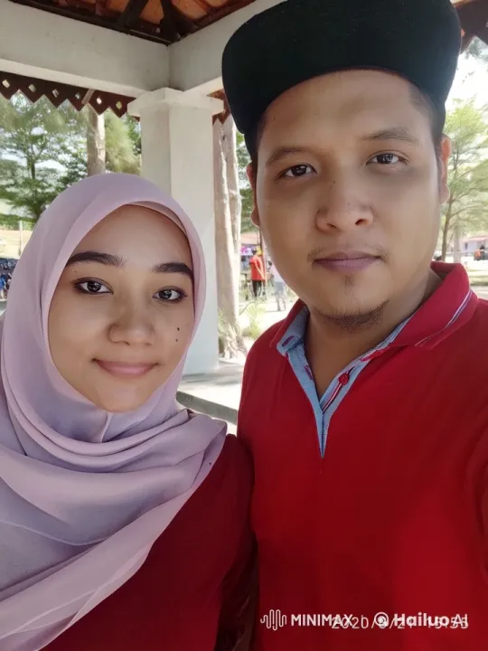 Red-Clothed Individuals Perform Kung Fu in Shaded Outdoor Setting – AI Generated Video | Hailuo AI