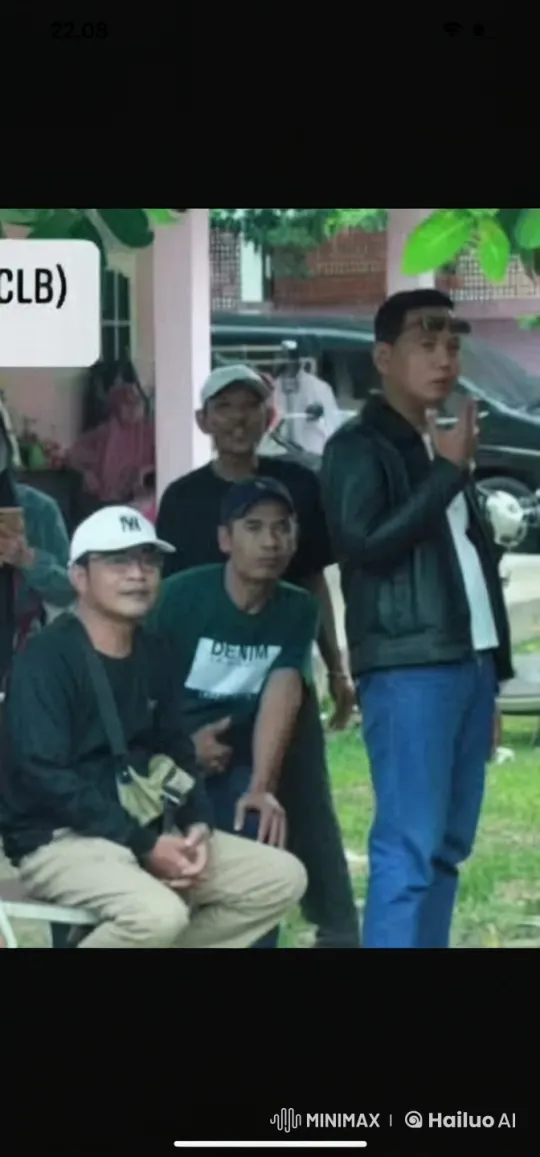 Outdoor Social Gathering with Diverse Attire and Relaxing Atmosphere – AI Generated Video | Hailuo AI