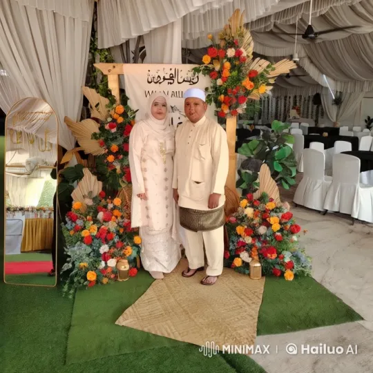 Malay Couple Performs Martial Arts in Traditional Attire – AI Generated Video | Hailuo AI