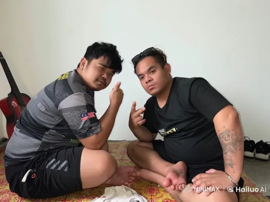Malaysian friends engage in animated Kung Fu fight – AI Generated Video | Hailuo AI