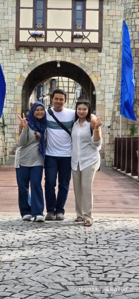 Three Friends Practice Kungfu, Show Harmony and Skill – AI Generated Video | Hailuo AI