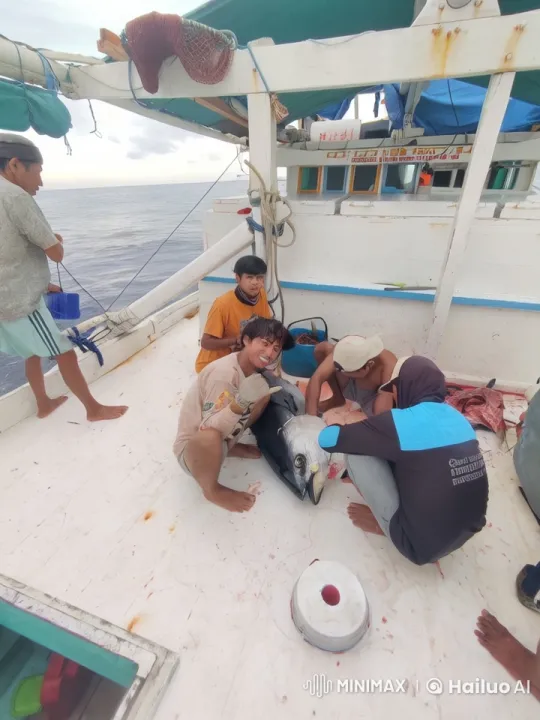 Kungfu Battle Erupts on Calm Sea Boat – AI Generated Video | Hailuo AI