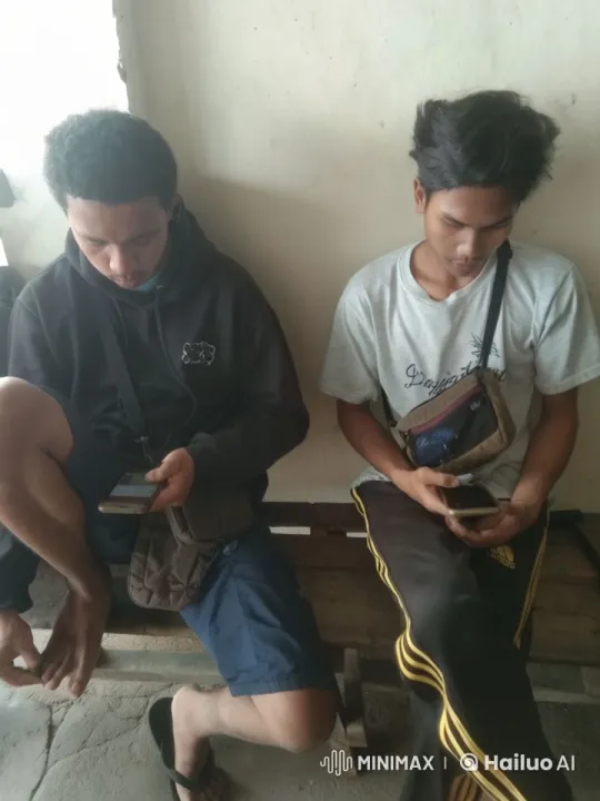 Young Men Showcase Martial Arts Skills on Bench – AI Generated Video | Hailuo AI