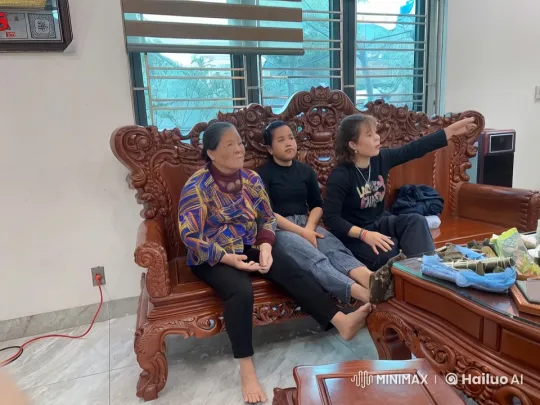 Elderly Woman and Girls Spar in Martial Arts on Ornate Wooden Sofa – AI Generated Video | Hailuo AI