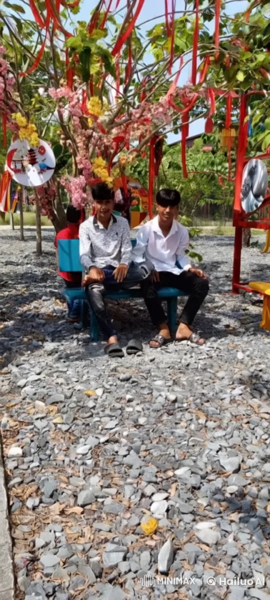 Festive Bench Chat with Playful Children Background – AI Generated Video | Hailuo AI