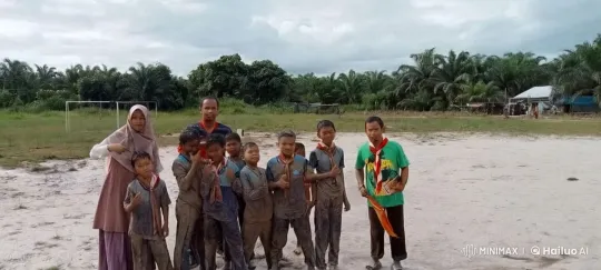 Mud-Cloaked Kids Joyfully Practice Martial Arts – AI Generated Video | Hailuo AI