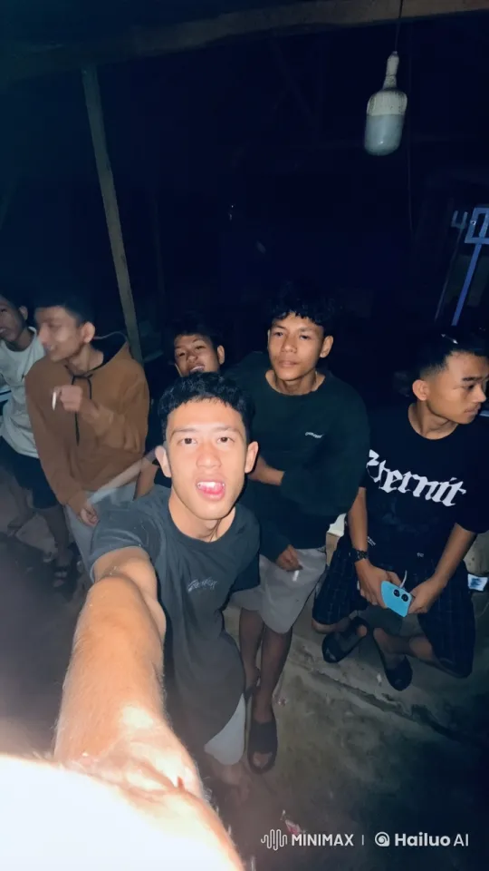 Dynamic Kung Fu Fight in Rustic Setting – AI Generated Video | Hailuo AI