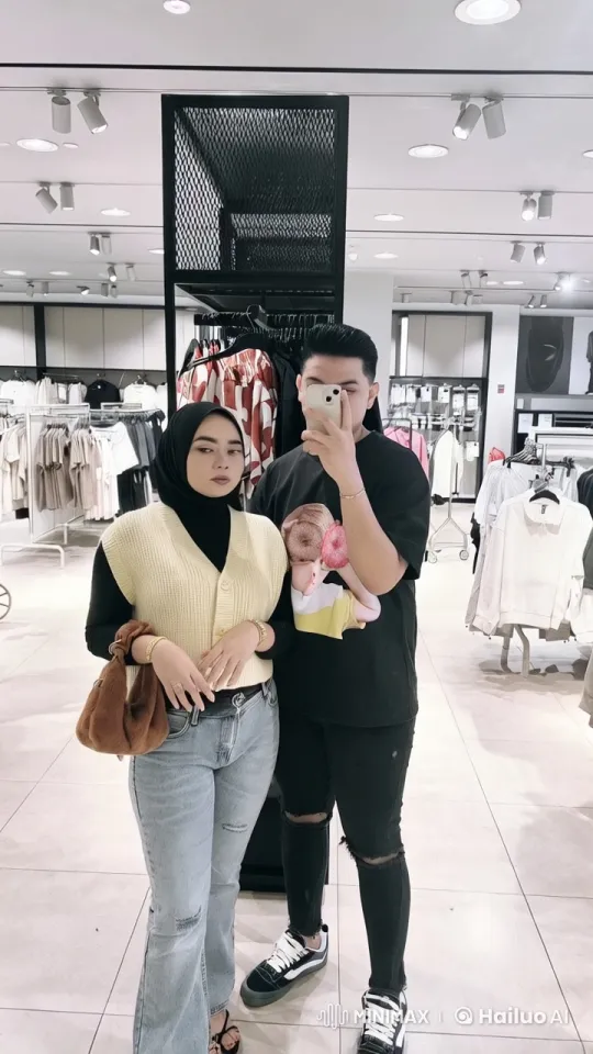 Friends Pose in Modern Clothing Store – AI Generated Video | Hailuo AI