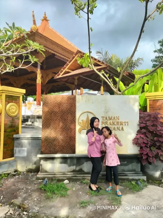 Pink Outfits, Kung Fu Practice in Taman Prakerti Bhuwana Garden – AI Generated Video | Hailuo AI