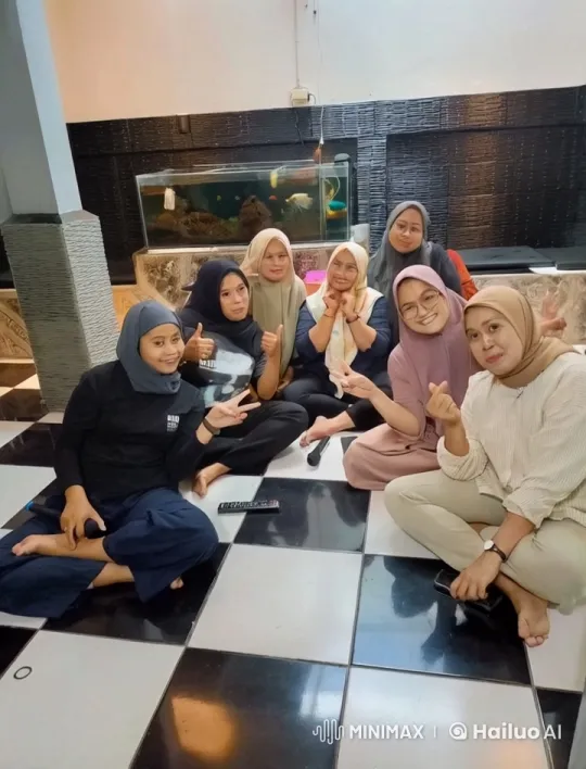 Playful Group Engages in Dynamic Sparring on Checkered Floor – AI Generated Video | Hailuo AI