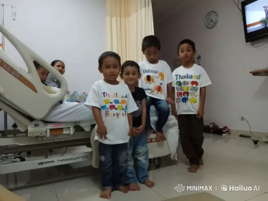 Children's Playful Kung Fu Fight in Hospital Room – AI Generated Video | Hailuo AI