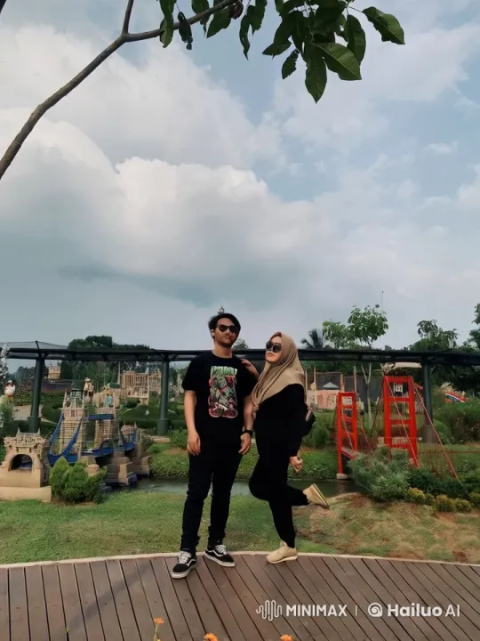 Playful Garden Kung Fu Sparring Scene – AI Generated Video | Hailuo AI